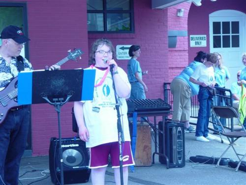 1213205583 2007-blind-walk-043