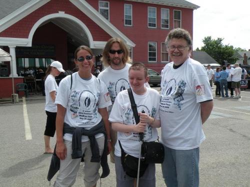 1244046178 walk-2009-019