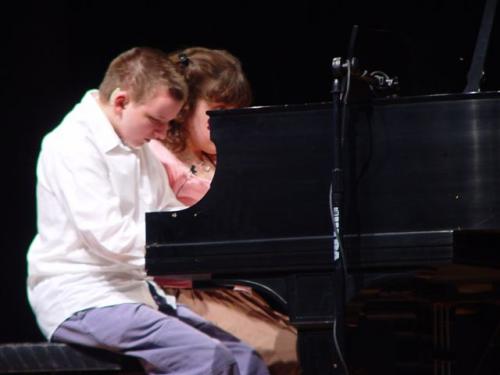 1211159251 alanp-030